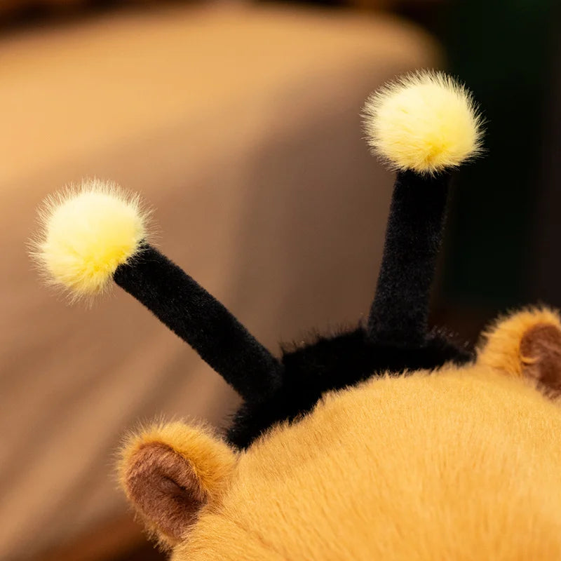 Cute Bee Capybara Plush Toy Creative Simulation Bee Capybara Plush Doll Soft Stuffed Animal Toy Kid Birthday Gifts Room Decor