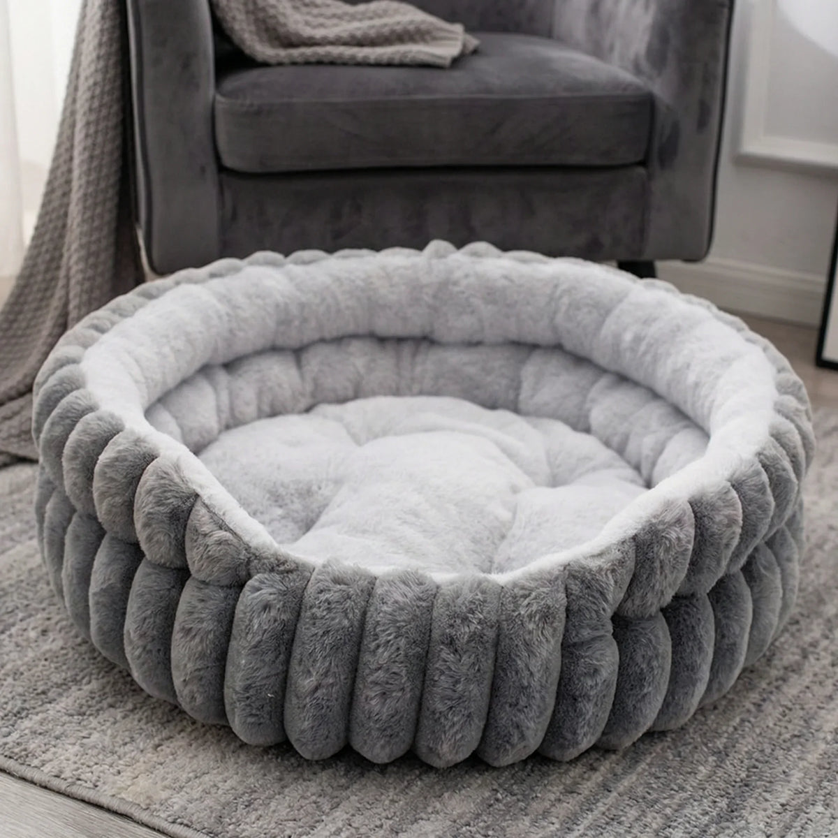 Home Plush Winter Cat Nest Dog Nest Warm Detachable and Washable Round Cat Nest Pet Bed Seasonal Universal Decoration