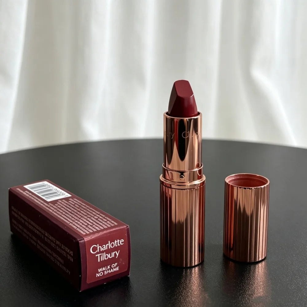 Charlotte Tilbury Eyeshadow & Pillow Talk Lip Makeup