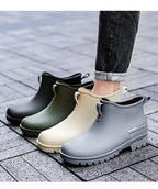 Couple's Short-Tube Non-Slip Plastic Rain Boots, Outdoor Commuting Waterproof Shoes, Pvc One-Piece Molded Women's Water Boots,