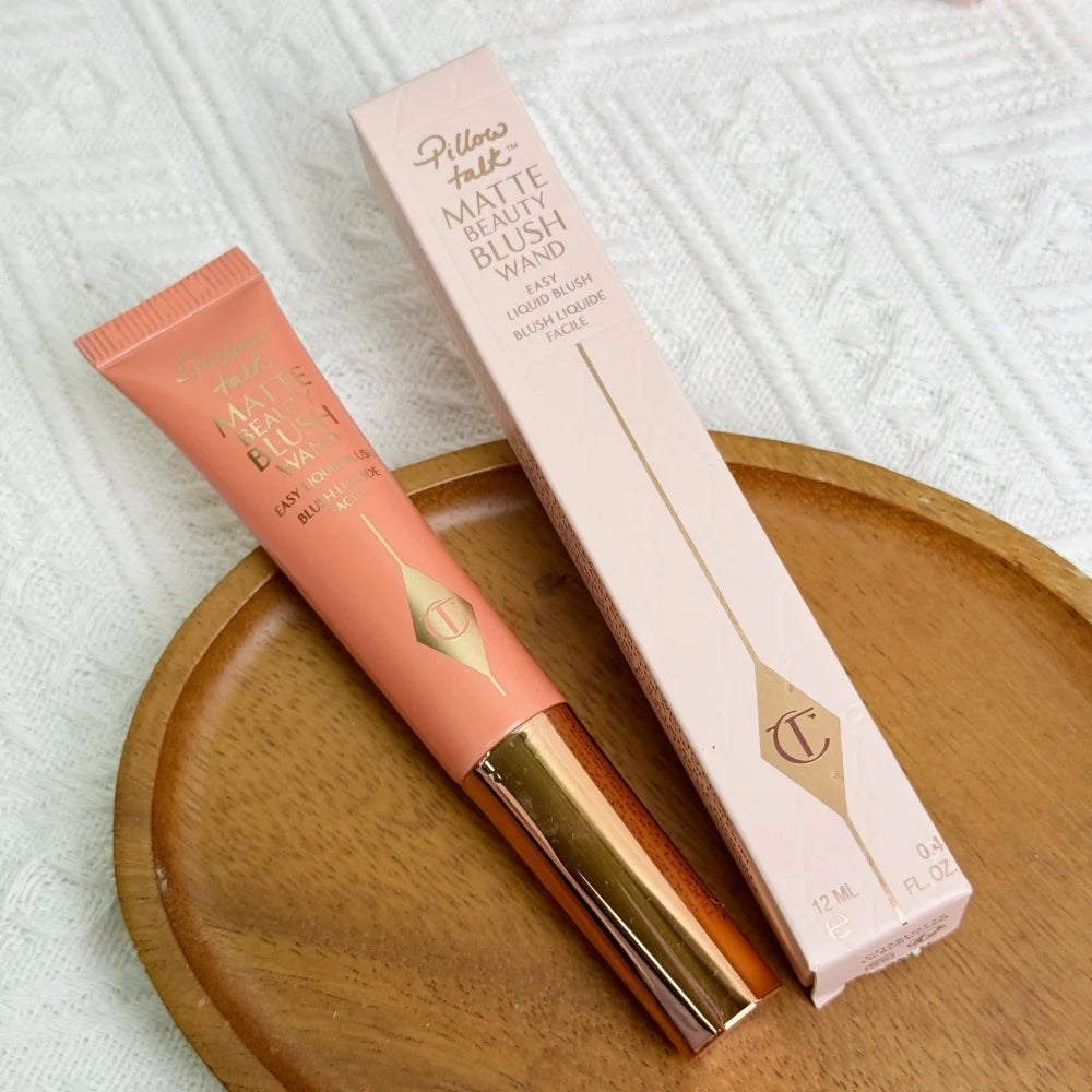 Charlotte Tilbury Eyeshadow & Pillow Talk Lip Makeup