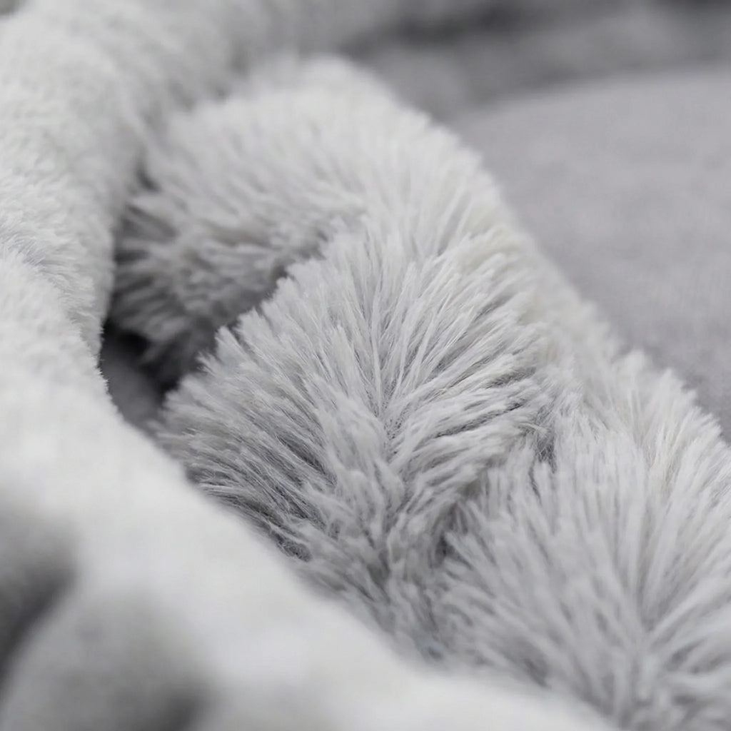 Home Plush Winter Cat Nest Dog Nest Warm Detachable and Washable Round Cat Nest Pet Bed Seasonal Universal Decoration