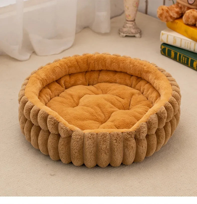 Home Plush Winter Cat Nest Dog Nest Warm Detachable and Washable Round Cat Nest Pet Bed Seasonal Universal Decoration
