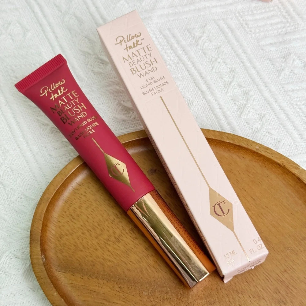 Charlotte Tilbury Eyeshadow & Pillow Talk Lip Makeup