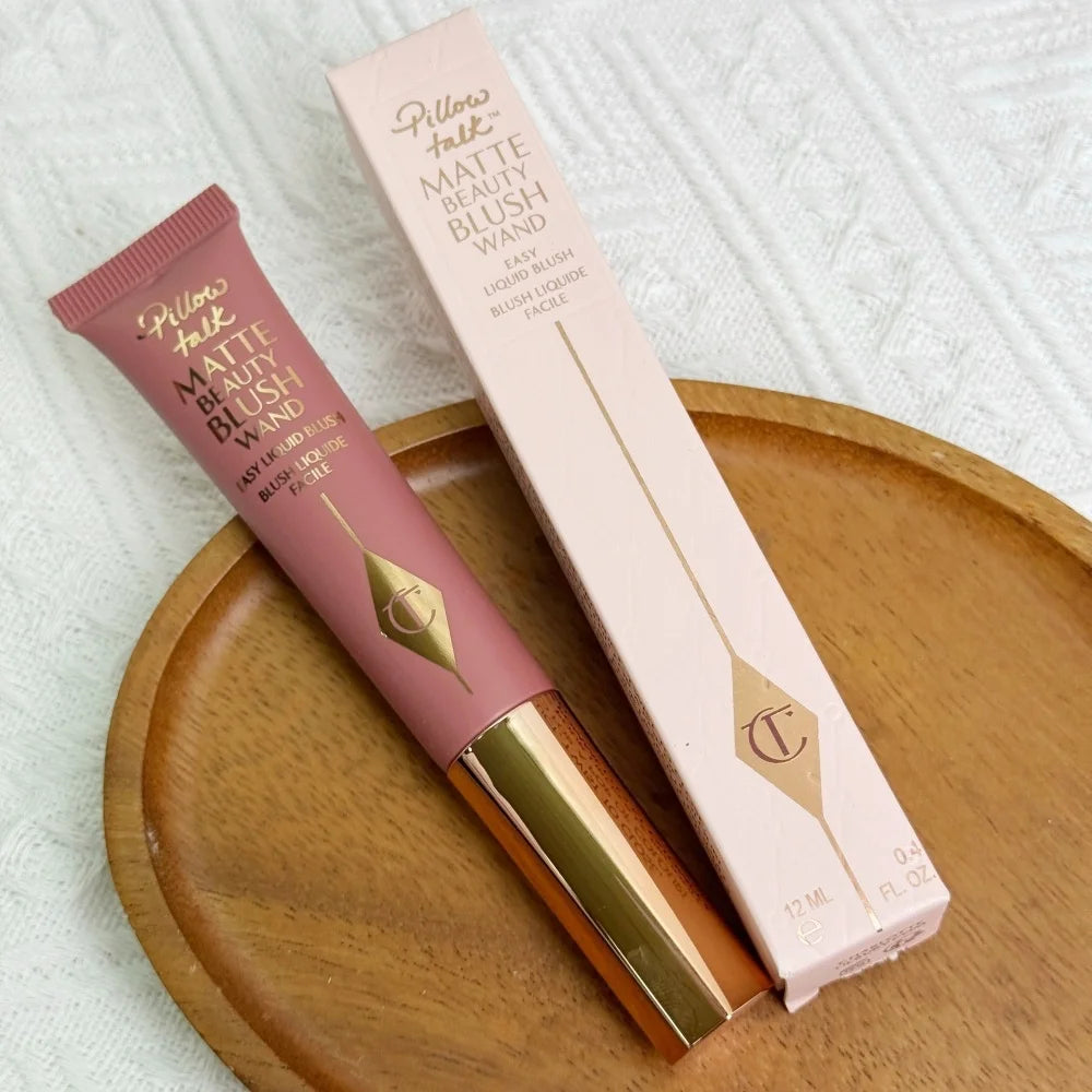 Charlotte Tilbury Eyeshadow & Pillow Talk Lip Makeup