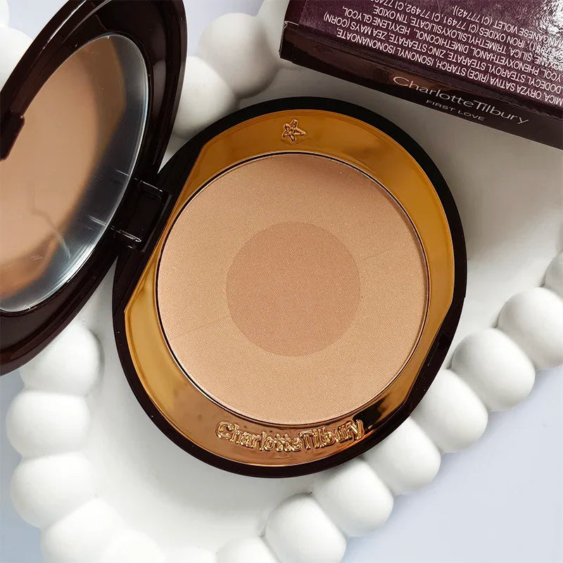 Hot Sale Charlotte Brand Setting Spray Fine Texture Powder Small Gold Plate 2 Color Powder Blusher Essence Oil Tilbury Cosmetics