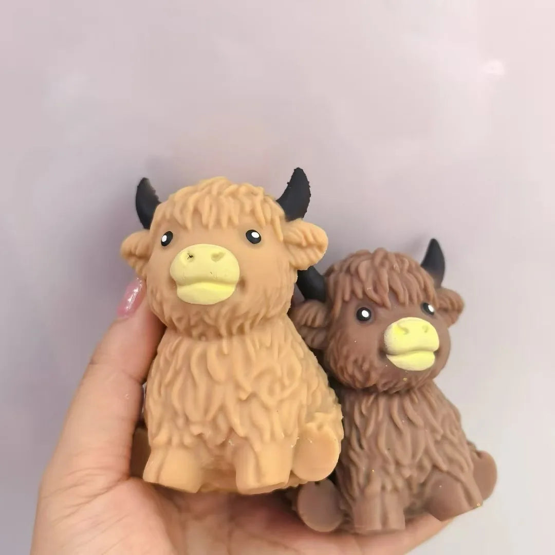 Popular New Products Scottish Highland Cow Stress Relief Toy Slow Bounce Sensory Soft Toy Cheese Squeezing Stress Relief Gift