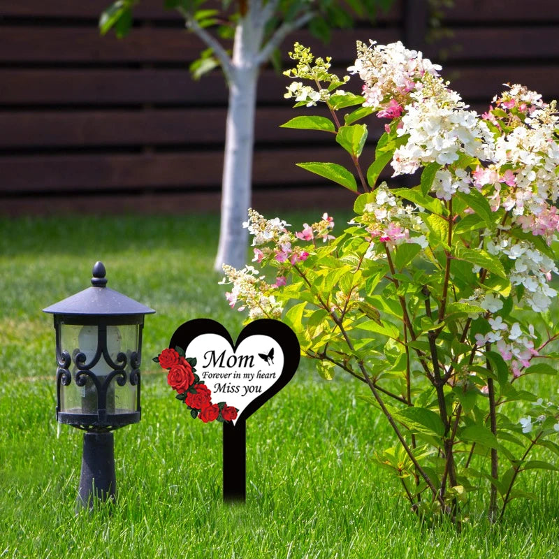 2024 Cemetery Memorial Heart Shape Stake Garden Yard Signs Grave Marker For Mom Dad Deceased Relative Grave Decorations 1PC