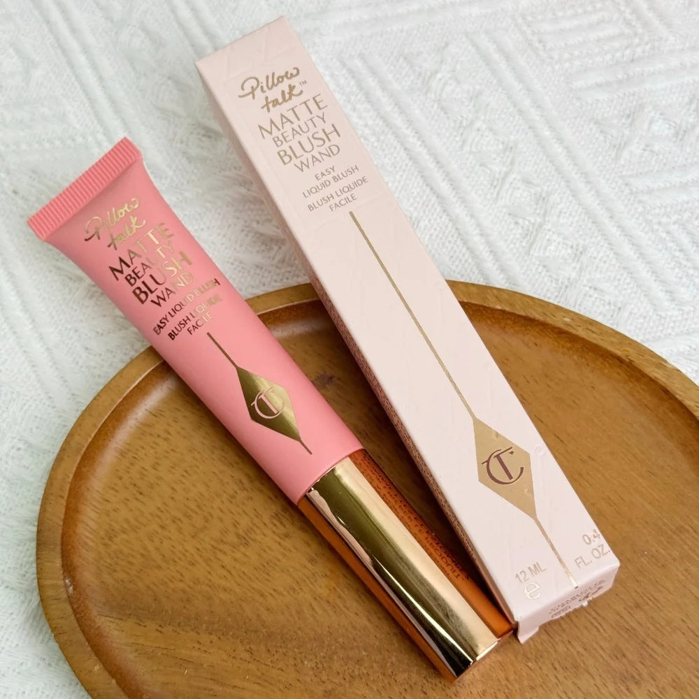 Charlotte Tilbury Eyeshadow & Pillow Talk Lip Makeup