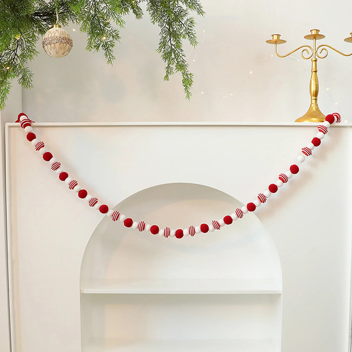 Christmas Felt Ball Garland Red＆White Candy Ball Pom Pom Garlands for Xmas Tree Festive Mantle Wall Fireplace Hanging Decor