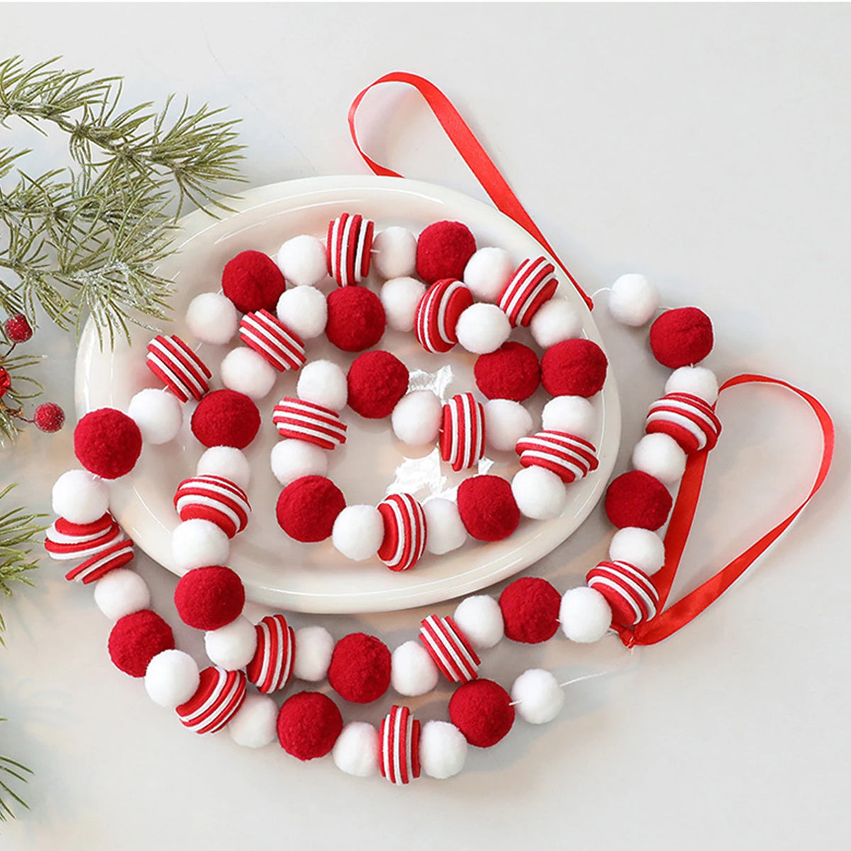 Christmas Felt Ball Garland Red＆White Candy Ball Pom Pom Garlands for Xmas Tree Festive Mantle Wall Fireplace Hanging Decor